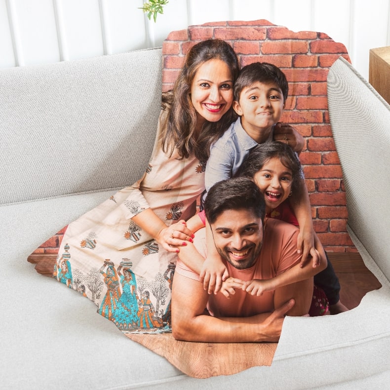 Decorate your Home with Woven Blankets